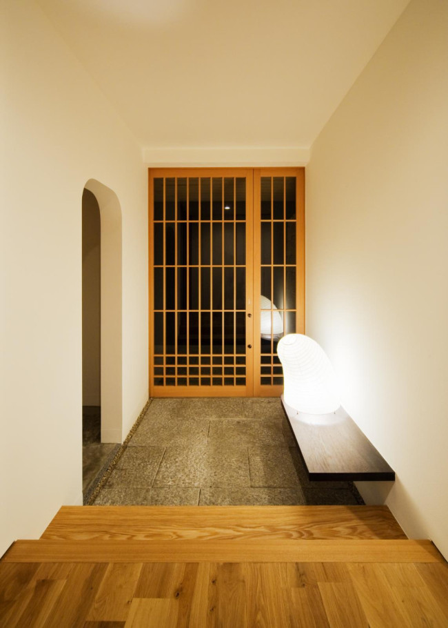 格子引戸の玄関扉