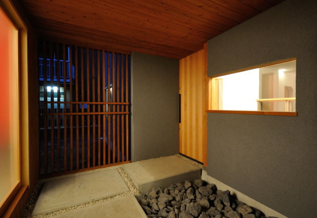 アプローチ半外空間