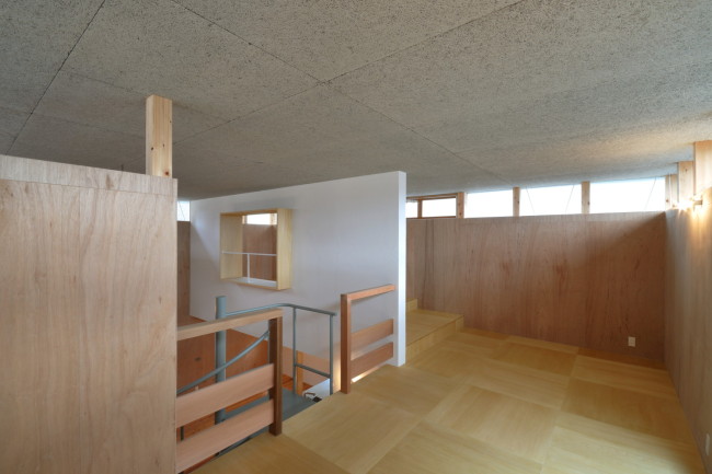 木毛セメント板の天井