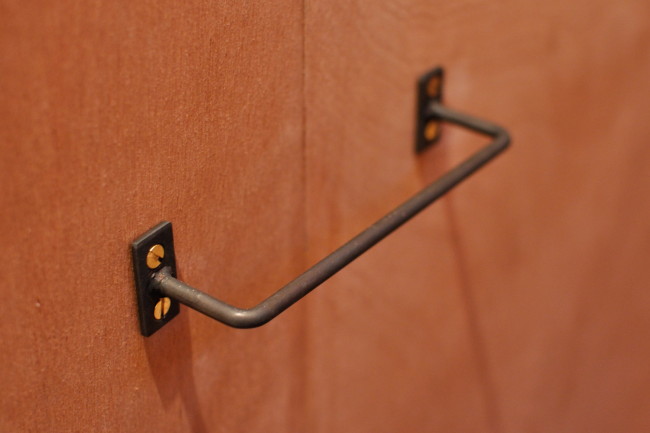 スチール製作タオルバー